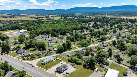View/Area - 21 Stuart Ave, Stuarts Draft, VA 24477 photo 9 of 10