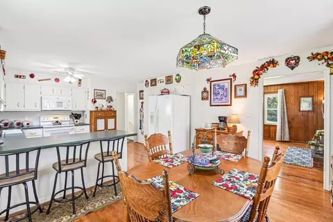 Dining - 21 Stuart Ave, Stuarts Draft, VA 24477 photo 1 of 4