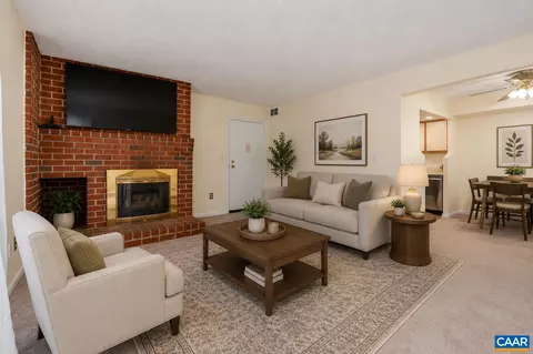 137 Green Turtle Ln, Charlottesville, VA 22901