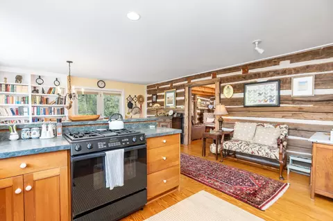 1772 Newport Rd, Raphine, VA 24472 photo 11