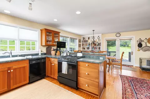 1772 Newport Rd, Raphine, VA 24472 photo 5