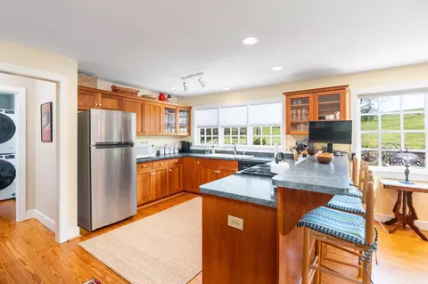 1772 Newport Rd, Raphine, VA 24472 photo 4