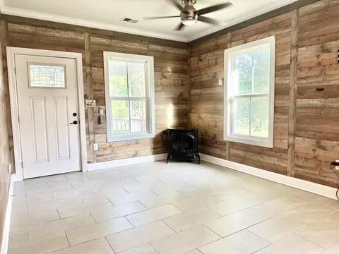 2221 Crabtree Falls Hwy, Massies Mill, VA 22967