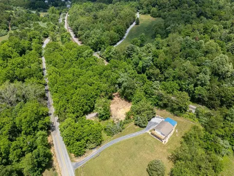 456 Dabneys Rd, Raphine, VA 24472 photo 3