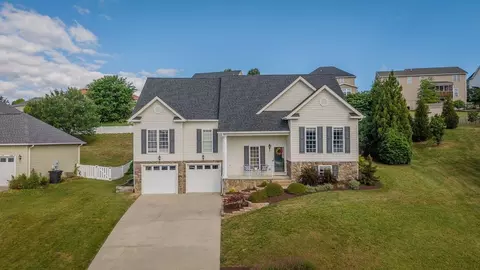 120 David Cir, Penn Laird, VA 22846