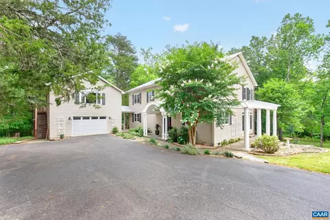 6285 Jarmans Gap Rd, Crozet, VA 22932