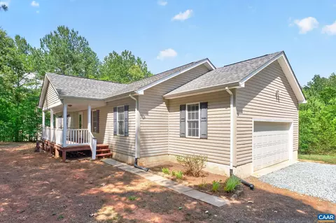 38 Butler Ln, Scottsville, VA 24590
