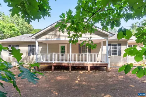 38 Butler Ln, Scottsville, VA 24590