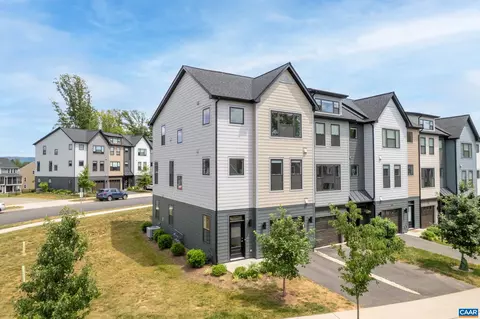 2217 Fowler Cir, Charlottesville, VA 22901
