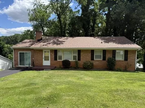 107 Nottingham Rd, Staunton, VA 24401