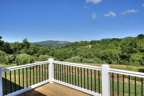 63 Woodridge Ln, Lexington, VA 24450