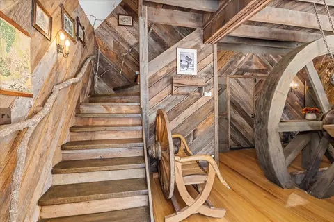 Entry Way - 6602 Middlebrook Rd, Middlebrook, VA 24459 photo 1 of 5
