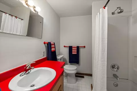 Bath - 6602 Middlebrook Rd, Middlebrook, VA 24459 photo 6 of 6