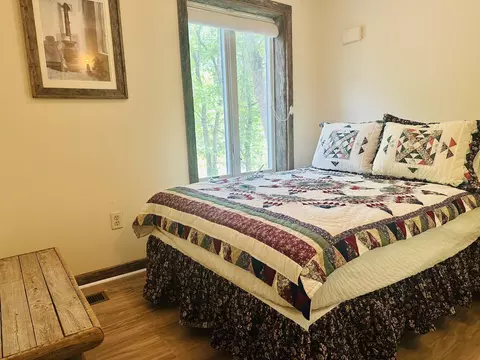 Bedroom - 6602 Middlebrook Rd, Middlebrook, VA 24459 photo 1 of 6