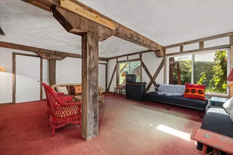 Living - 6602 Middlebrook Rd, Middlebrook, VA 24459 photo 3 of 5