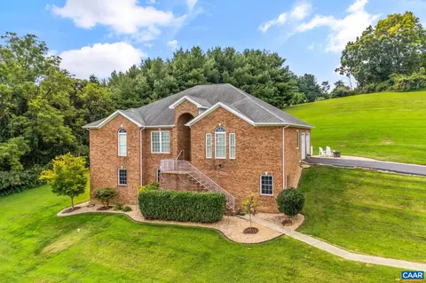 93 Cedar Creek Ln, Fort Defiance, VA 24437