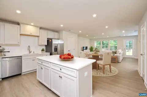 5128 Lazy Branch Ln, Keswick, VA 22947