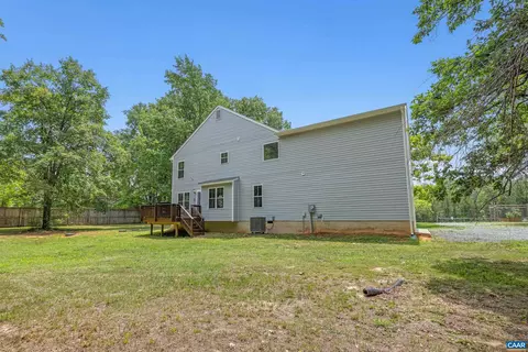 Exterior - 21 Workman Ct, Palmyra, VA 22963 photo 9 of 18