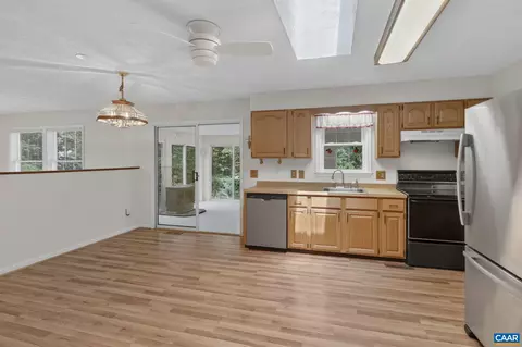 Kitchen - 22 Begum Rd, Palmyra, VA 22963 photo 5 of 5