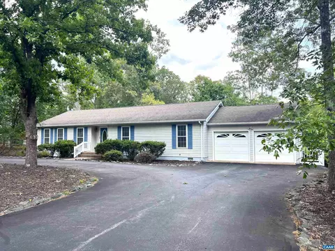 22 Begum Rd, Palmyra, VA 22963