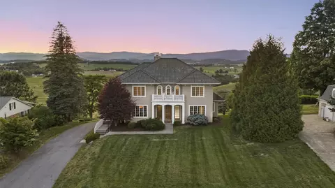 957 Summit Ave, Harrisonburg, VA 22802