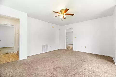 1316 E Main St E, Waynesboro, VA 22980 photo 11