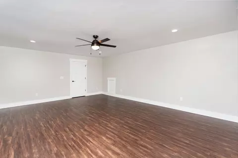 Living - 20 Kiley Ln, Stuarts Draft, VA 24477 photo 4 of 4