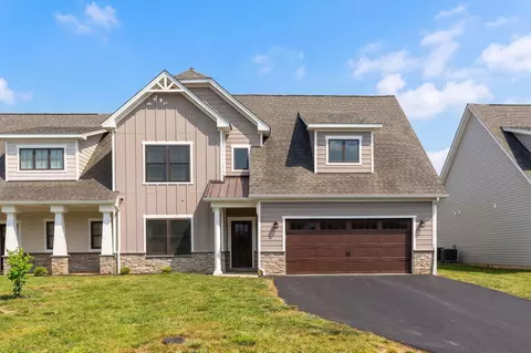 Exterior - 20 Kiley Ln, Stuarts Draft, VA 24477 photo 3 of 7