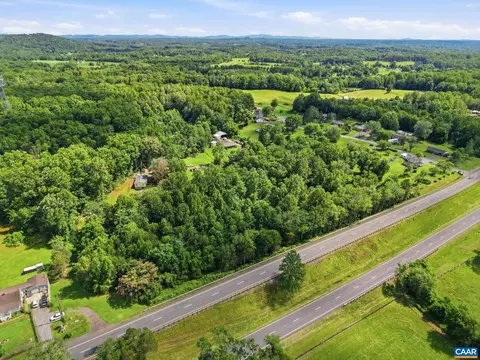 N Seminole Trl, Brightwood, VA 22715