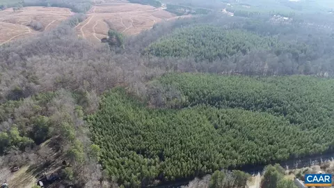 C2 Hardware Rd, Arvonia, VA 23004 photo 2