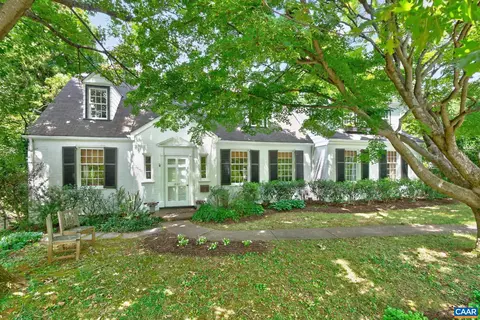 1847 Edgewood Ln, Charlottesville, VA 22903