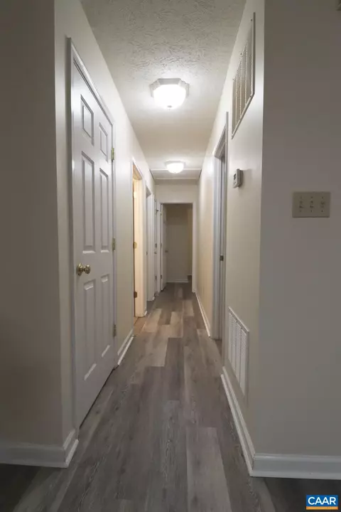 Entry Way - 3 Sioux Ct, Palmyra, VA 22963 photo 2 of 4