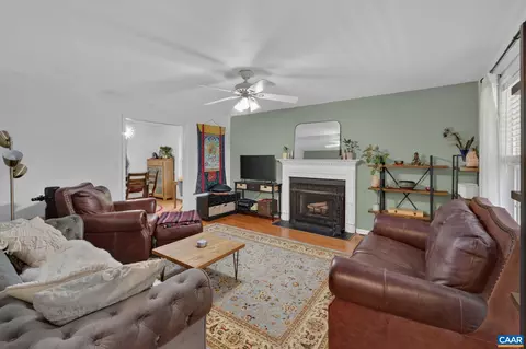 Living - 17 Windy Way, Palmyra, VA 22963 photo 1 of 2