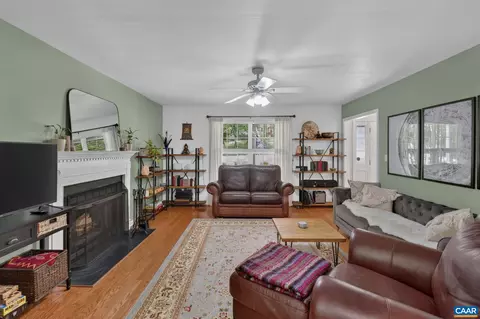 Living - 17 Windy Way, Palmyra, VA 22963 photo 2 of 2