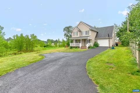 304 Grove Ave, Waynesboro, VA 22980