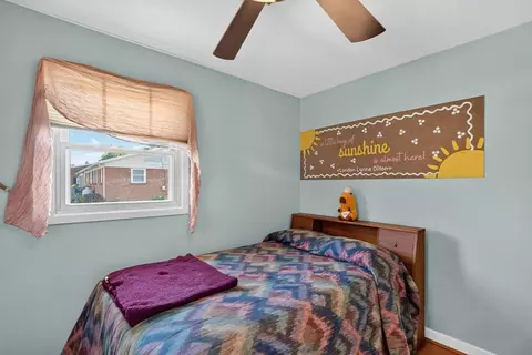 Bedroom - 180 Sunset Dr, Dayton, VA 22821 photo 6 of 6