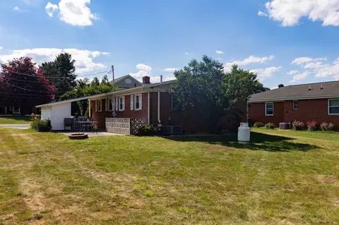 Exterior - 180 Sunset Dr, Dayton, VA 22821 photo 7 of 14
