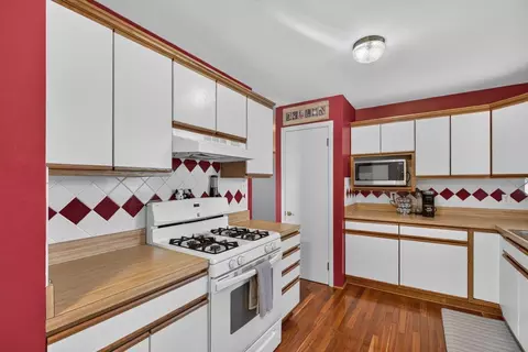 Kitchen - 180 Sunset Dr, Dayton, VA 22821 photo 1 of 6
