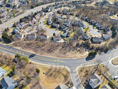 20576 Ashburn Rd, Ashburn, VA 20147 photo 6