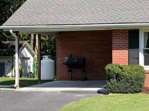 Exterior - 39 View Dr, Stuarts Draft, VA 24477 photo 2 of 6