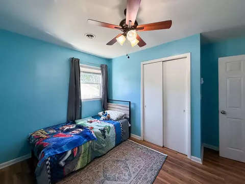 Bedroom - 39 View Dr, Stuarts Draft, VA 24477 photo 2 of 3