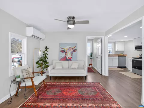 419 Quarry Rd, Charlottesville, VA 22902