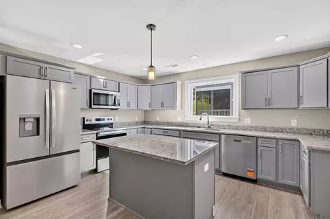 241 Lindburgh Dr, Waynesboro, VA 22980