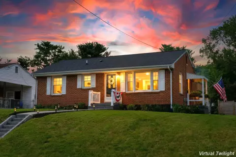 2412 Park Hill Rd, Staunton, VA 24401