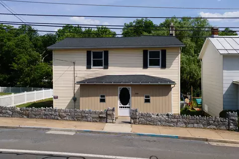 3508 N Main St N, Toms Brook, VA 22660