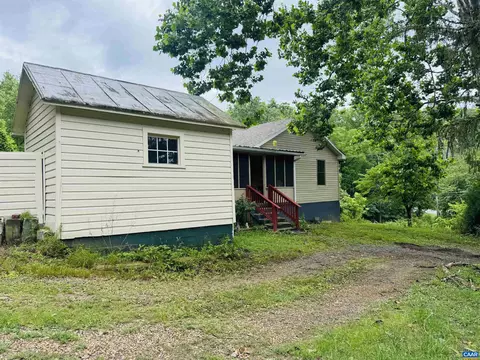 Exterior - 1924 E Main St E, Waynesboro, VA 22980 photo 19 of 21