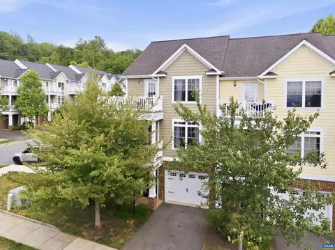 1565 Newcastle Ct, Charlottesville, VA 22911