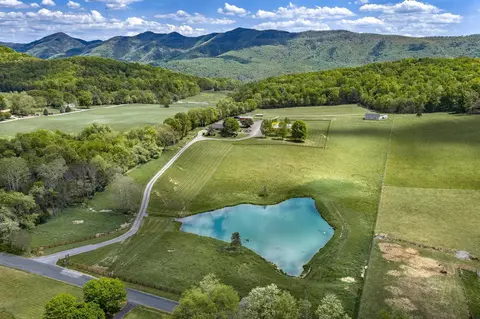 65 190 Whistle Hollow Ln, Fairfield, VA 24435