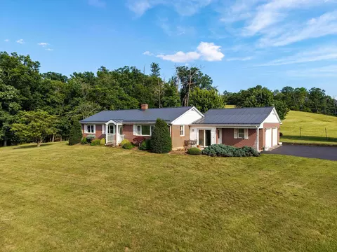 12199 Hollow Rd, Fulks Run, VA 22830
