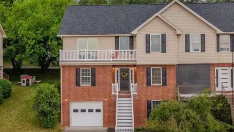 1823 SW Willow Hill Dr SW, Harrisonburg, VA 22801